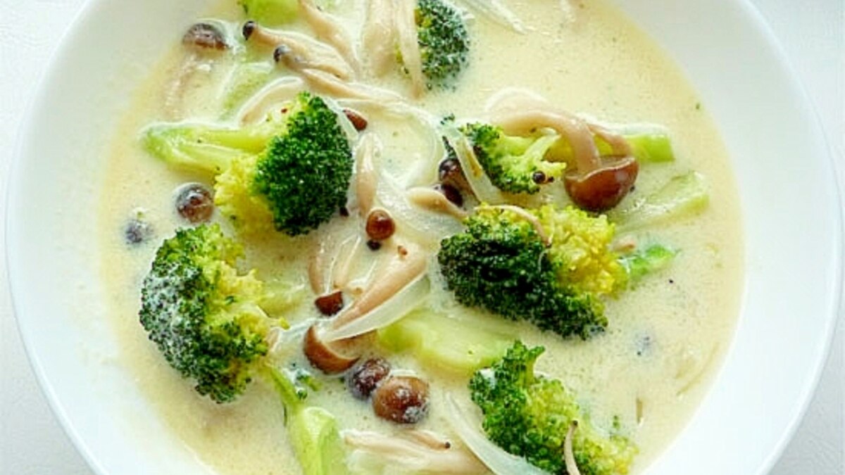 ブロッコリーとしめじの豆乳シチュー レシピ 作り方 By Liqueur 楽天レシピ